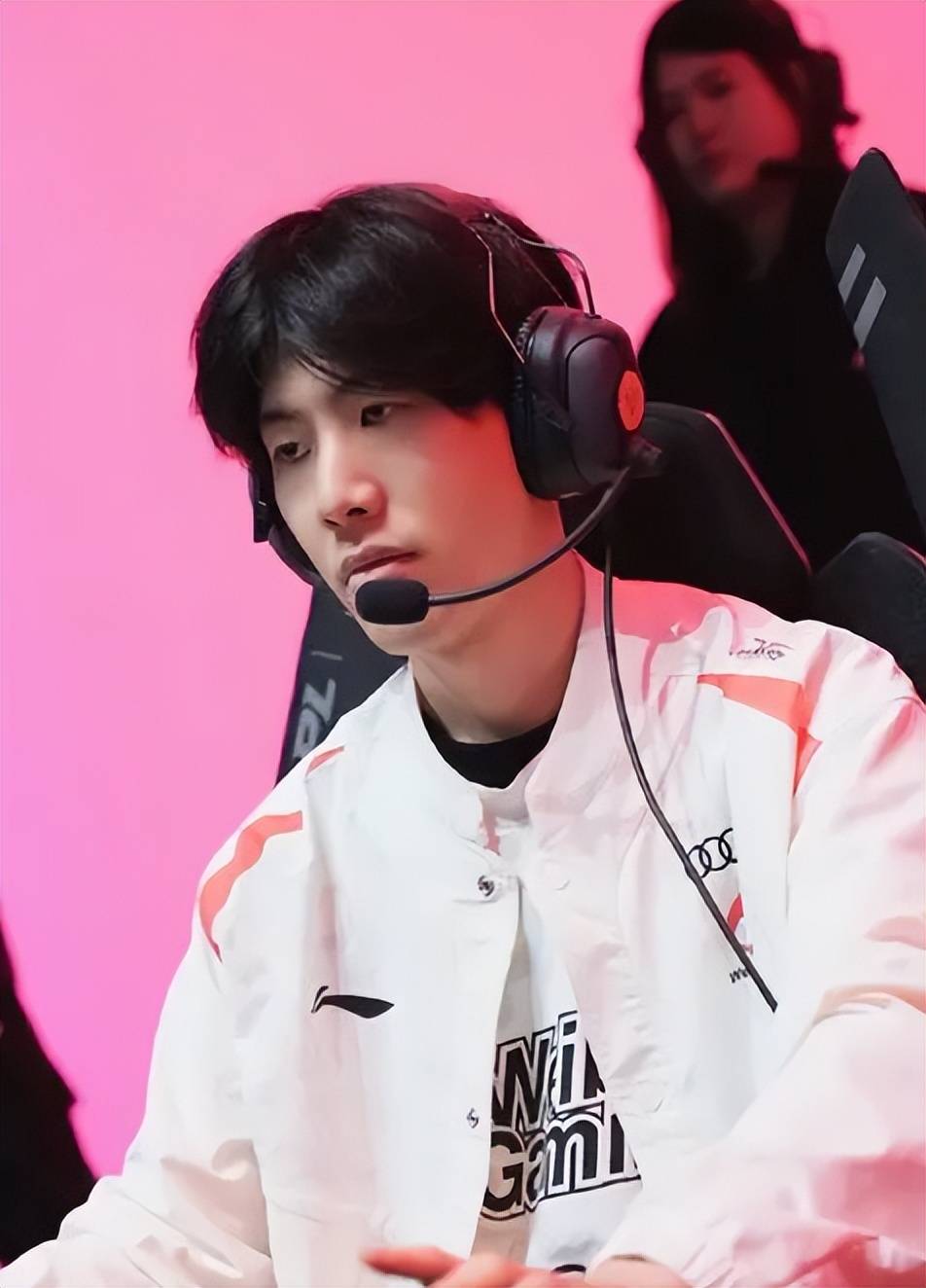 为翁泓阳制 为翁泓阳制