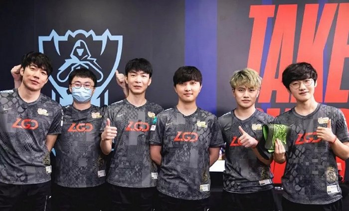 只能签下底 只能签下底