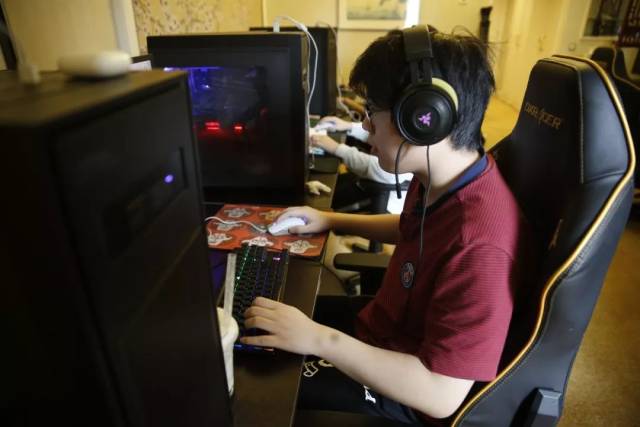 若只拉不开 若只拉不开